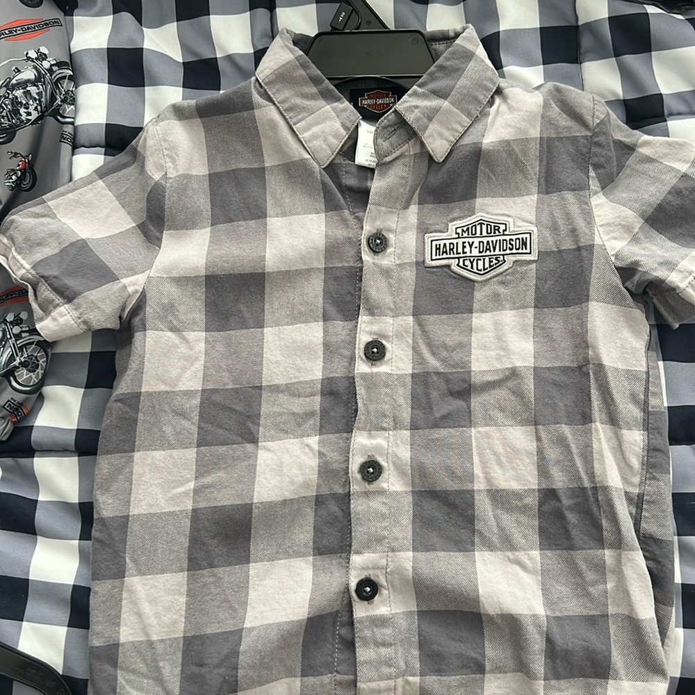 Like new Harley Davidson button down shirt – short sleeve
